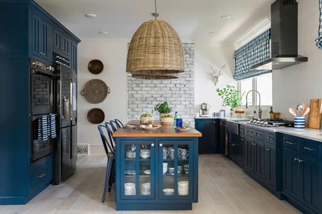 Choosing Your Blue Kitchen Cabinets