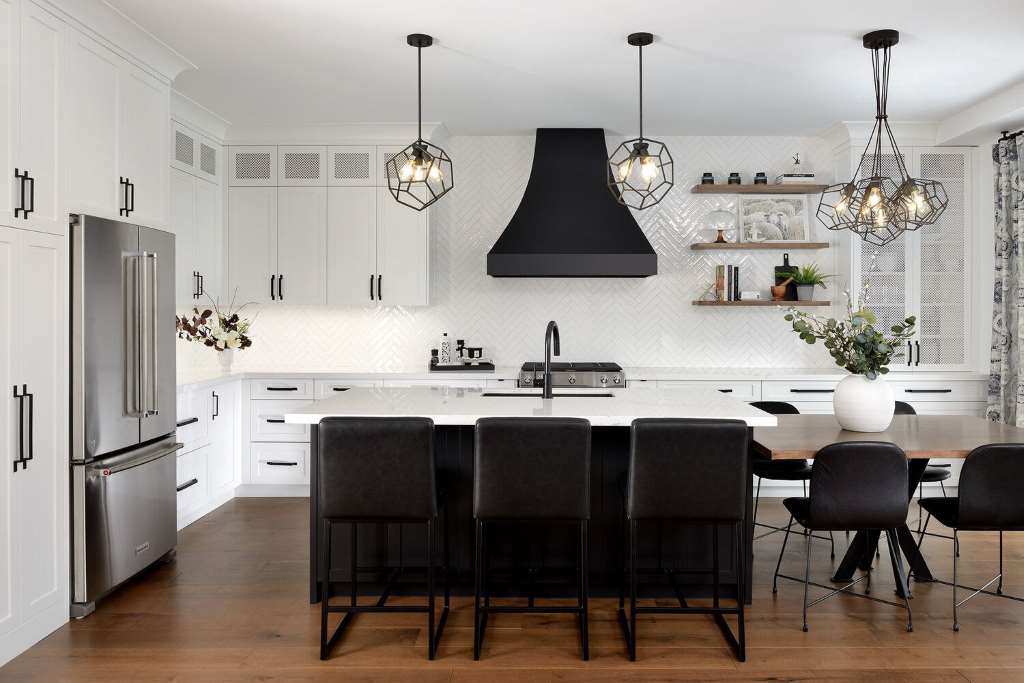 Should dining room and kitchen lights match