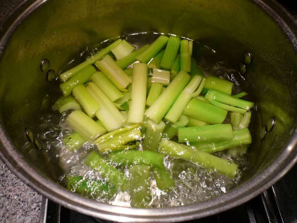 How long should you boil celery